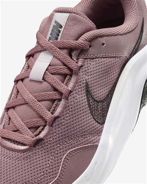 nike legend essential 3 damen|nike essential 3 next nature.